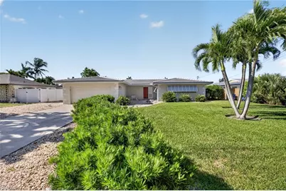 397 Parkway Ct, Fort Myers, FL 33919 - Photo 8