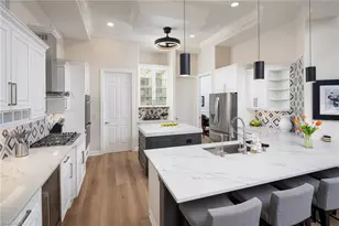 3105 Terramar Dr, Naples, FL 34119 - Photo 10