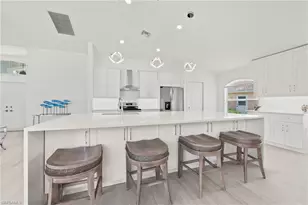 2050 Terrazzo Ln, Naples, FL 34104 - Photo 12