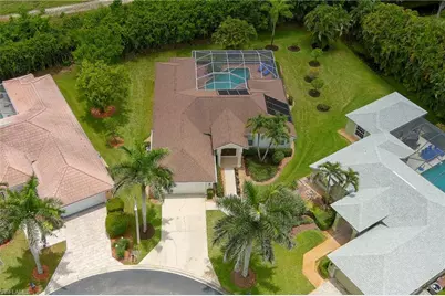 2050 Terrazzo Ln, Naples, FL 34104 - Photo 4