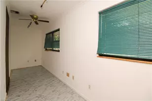 4300 Gulfstream Dr, Naples, FL 34112 - Photo 18