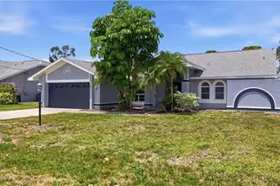 17306 Meadow Lake Cir, Fort Myers, FL 33967 - Photo 2