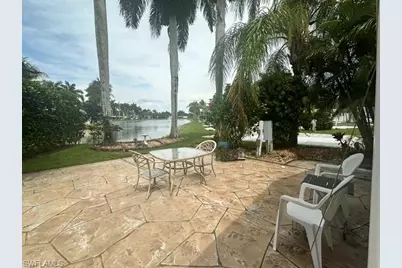 1112 Platinum Lake Ln, Naples, FL 34114 - Photo 8