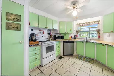 280 Grassy Key Ln, Naples, FL 34114 - Photo 4