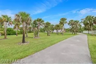 2720 24th Ave SE, Naples, FL 34117 - Photo 2