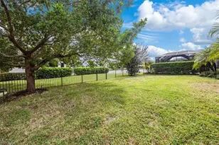 14722 Nautilus Pl, Naples, FL 34114 - Photo 16