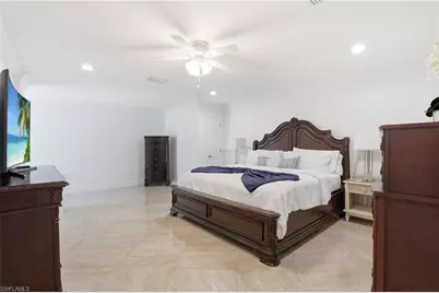 5930 Sea Grass Ln, Naples, FL 34116 - Photo 20