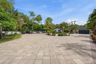 5930 Sea Grass Ln, Naples, FL 34116 - Photo 4