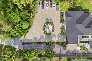 5930 Sea Grass Ln, Naples, FL 34116 - Photo 44