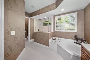 955 Tivoli Ct, Naples, FL 34104 - Photo 24