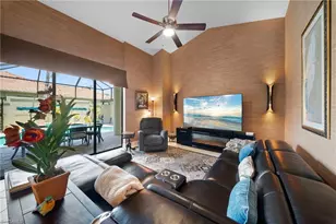 955 Tivoli Ct, Naples, FL 34104 - Photo 6