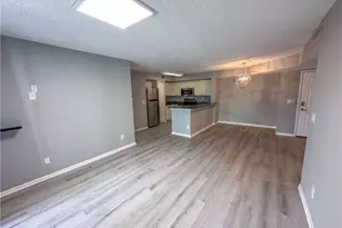 1250 Wildwood Lakes Blvd, Naples, FL 34104 - Photo 6