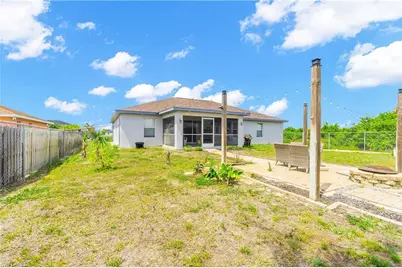 4207 30th St SW, Lehigh Acres, FL 33976 - Photo 6