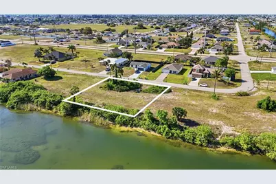 527 NW 24th Ter, Cape Coral, FL 33993 - Photo 6