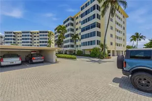 3410 Gulf Shore Blvd N, Naples, FL 34103 - Photo 16