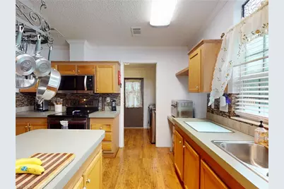 17021 Shelby Ln, North Fort Myers, FL 33917 - Photo 12