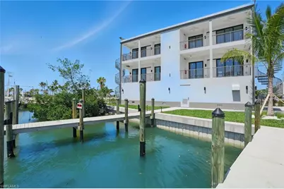 855 Lagoon St #1, Fort Myers Beach, FL 33931 - Photo 4