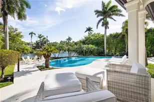 2595 Half Moon Walk, Naples, FL 34102 - Photo 32