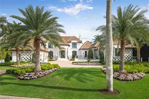 2595 Half Moon Walk, Naples, FL 34102 - Photo 2