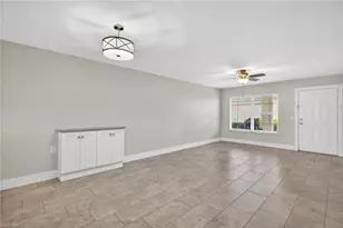 4910 Cougar Ct N, Naples, FL 34109 - Photo 8