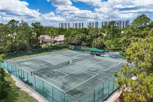 526 Lake Louise Cir, Naples, FL 34110 - Photo 30