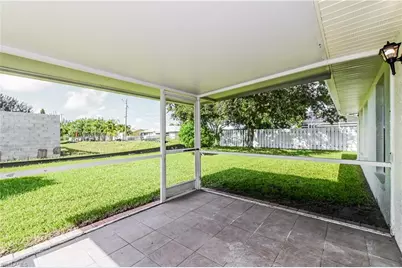 306 NE 17th Pl, Cape Coral, FL 33909 - Photo 14