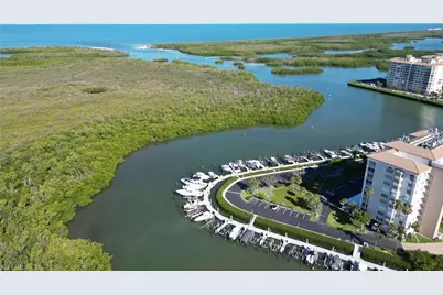 13115 Vanderbilt Rd, Naples, FL 34110 - Photo 6