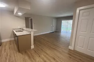 5305 Summerlin Rd, Fort Myers, FL 33919 - Photo 2