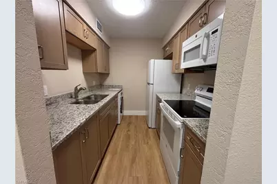 5327 Summerlin Rd #2709, Fort Myers, FL 33919 - Photo 4