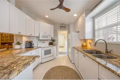 3006 Futuna Ln, Naples, FL 34119 - Photo 8