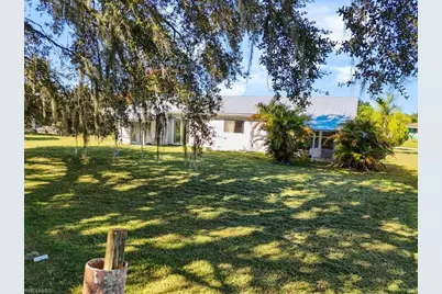 4077 S Edgewater Cir, Labelle, FL 33935 - Photo 30