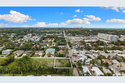 27801 Meadowlark Ln, Bonita Springs, FL 34134 - Photo 2