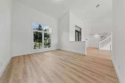 7985 Beaumont Ct, Naples, FL 34109 - Photo 14
