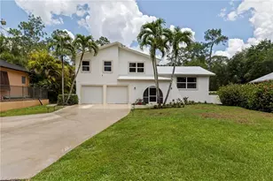 2720 68th St SW, Naples, FL 34105 - Photo 2