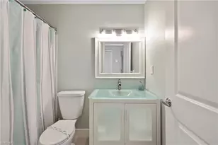 2100 Gulf Shore Blvd N, Naples, FL 34102 - Photo 22