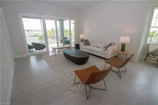 163 Indies Dr E, Naples, FL 34114 - Photo 4