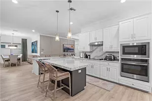 9364 Vercelli Ct, Naples, FL 34113 - Photo 6