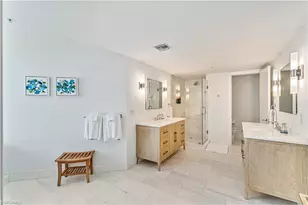 4021 Gulf Shore Blvd N, Naples, FL 34103 - Photo 14