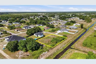 4701 Hanna Ave S, Lehigh Acres, FL 33976 - Photo 12
