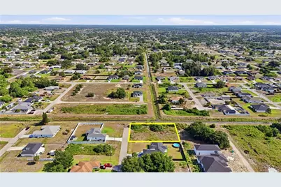 4701 Hanna Ave S, Lehigh Acres, FL 33976 - Photo 14