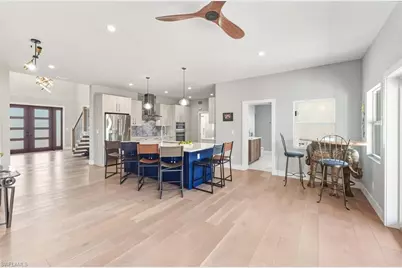 27088 Del Ln, Bonita Springs, FL 34135 - Photo 4