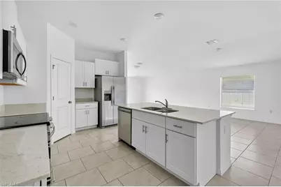 4007 San Clemente Ct, North Fort Myers, FL 33917 - Photo 12