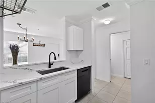 9076 Gervais Cir, Naples, FL 34120 - Photo 10