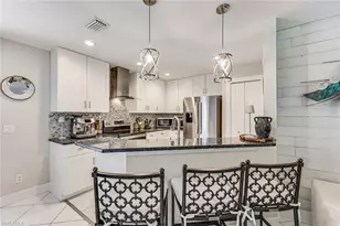 156 Stanhope Cir, Naples, FL 34104 - Photo 8