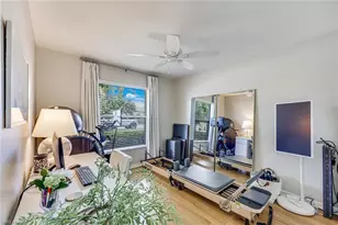 156 Stanhope Cir, Naples, FL 34104 - Photo 20