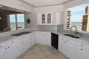 4251 Gulf Shore Blvd N, Naples, FL 34103 - Photo 6