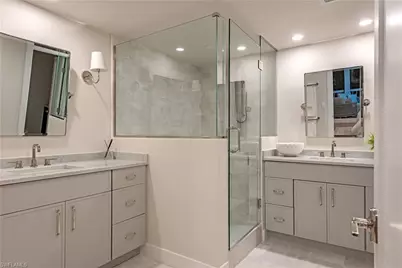 400 Park Shore Dr #304, Naples, FL 34103 - Photo 10