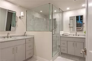 400 Park Shore Dr, Naples, FL 34103 - Photo 10
