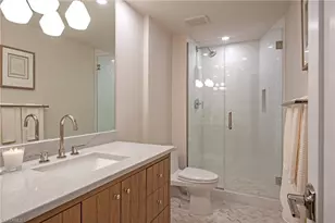 400 Park Shore Dr, Naples, FL 34103 - Photo 6