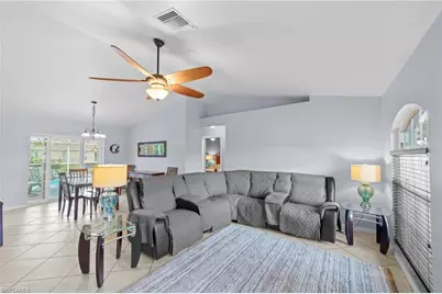 618 SE 15th Ter, Cape Coral, FL 33990 - Photo 10